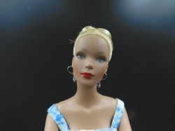 tonner blonde blue print a1